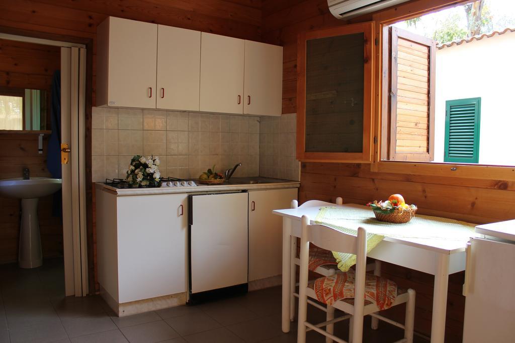 Residence Village Lido Del Gargano 罗迪-加尔加尼科 客房 照片