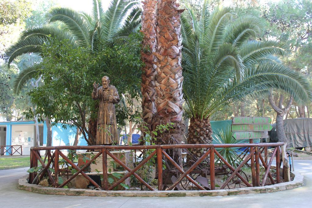 Residence Village Lido Del Gargano 罗迪-加尔加尼科 外观 照片